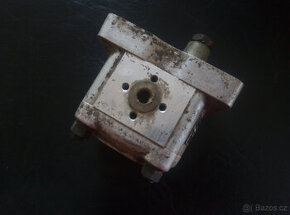 hydraulické čerpadlo 2 různé kusy - 7