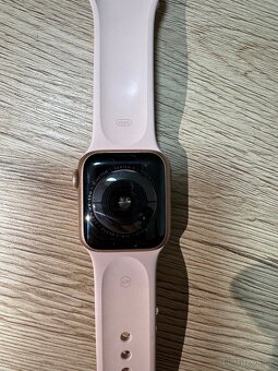 Apple Watch 5 40mm - 7
