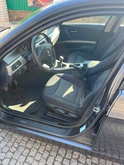 BMW 320i  2.0 benzín - 7