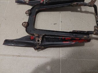 Jawa 250, 350, kyvacka, panelka - podsedlovy ramecek s madle - 7