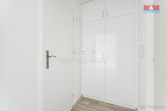 Pronájem bytu 1+kk, 28 m², Pardubice, ul. Sluneční - 7