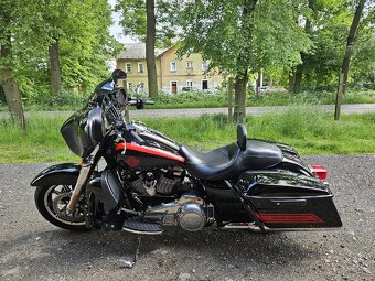 HARLEY DAVIDSON ELECTRA GLIDE FLHT 107cu naj.6550Km - 7