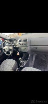 Prodám Škoda Fabia 1.2 benzin 2012 - 7