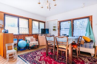 Prodej třípodlažní chalupy, 115 m², s pozemkem 10076 m2, Ker - 7