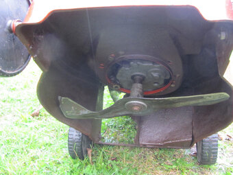 BENZÍNOVÁ SEKAČKA MTD - 41cm - 4,0HP - 7