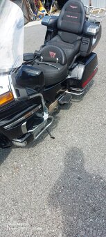 Honda Goldwing - 7
