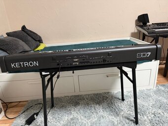 KETRON SD7- PROFESIONÁLNÍ KEYBOARD - 7