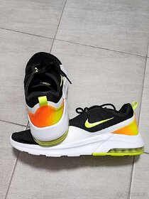 Tenisky Nike Air Max Motion 2 - 7