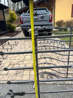 Okenní mříže + držáky pod květináče - 7