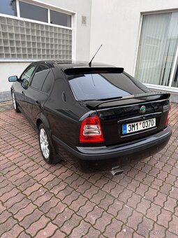 Škoda octavia 1.8t Tour 2007 černá perleť - 7