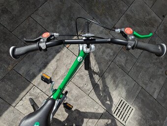 Woom 3 (16") se stojánkem - 7