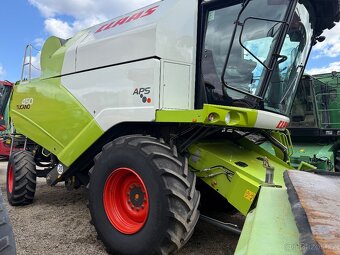 Kombajn Claas Tucano 450 V660. - 7