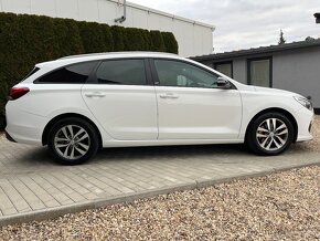 Hyundai i30 Combi 1.4 T-GDI 103KW EDICE GO, Servisní kniha. - 7