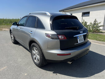 INFINITY FX35 3.5 206kW •Najeto 239tis/km - 7