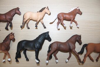 Figurky koní Schleich VI - 7