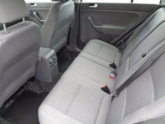 VOLKSWAGEN GOLF PLUS 1.6 MPi KOUPENO ČR,2.MAJITEL ,SERVISKA - 7