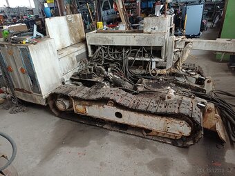 Pasovy podvozek vrtne z soupravy - 7