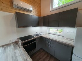 POSTAVÍME MOBILNÍ DŘEVOSTAVBU, NÍZKOENERGETICKOU, TŘÍDY "B - 7