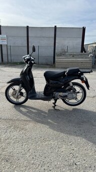 Aprilia Scarabeo 50 - 7