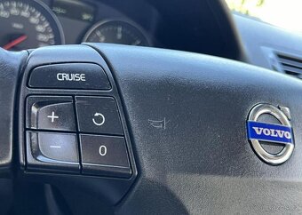 Volvo C70 2.0D CABRIO KŮŽE KLIMA ALU manuál 100 kw - 7