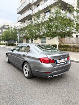 BMW 5 Series 3.0D - 7