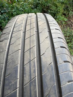 Goodyear efficientgrip 2 suv 215/65 r17 - 7