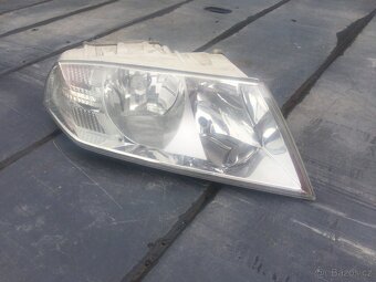 Přední pravé světlo - Octavia II - spolujezdec - pěkný stav - 7