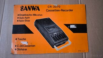 Starý kazetový přehrávač Sanwa CR2070 - 7