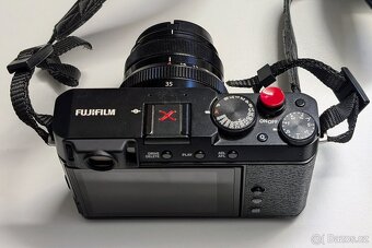 Prodám Fujifilm X-E4 s příslušenstvím - 7