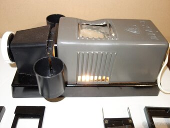 Retro dětský projektor Diax - 7