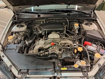 Subaru Outback 2.5 - 7