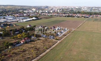 Prodej stavebního pozemku, Znojmo, Oblekovice, ev.č. 02071 - 7
