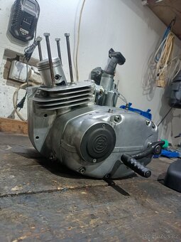 Prodám Čz 175 Cross Po kompletní go + stojan pod moto - 7