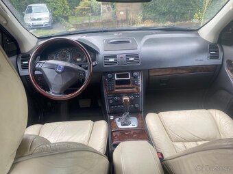 VOLVO XC90 - 7