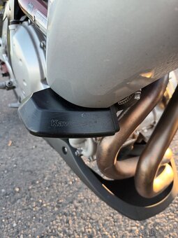 Kawasaki ER6 - 7