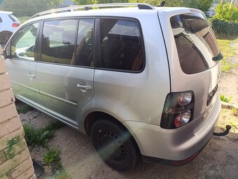 VW Touran 2.0tdi 103kw bmm freestyle 2009 - 7