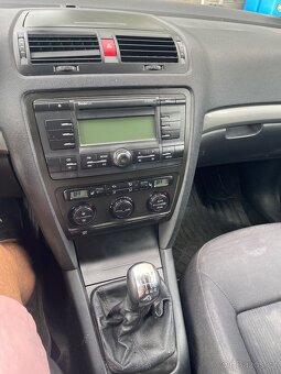 Škoda octavia 2 2.0 TDi - 7