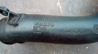 Hadice a trubky 2 kusy Volvo - 7