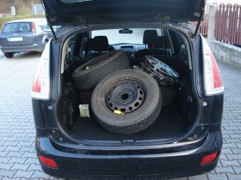 MAZDA 5 1.8i TX,7 MÍST - 7