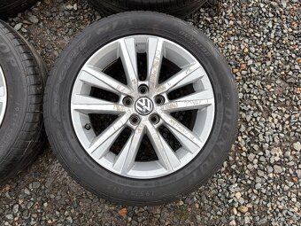 Original letní kola Volkswagen 5x100 6J ET40 195/55 R15 - 7