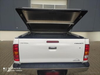 Toyota Hilux 2,5 D-4D Double Cab Terra (2010) - 7