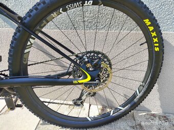 Canyon Lux CF 8.0 Pro Race - 7
