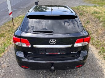 TOYOTA AVENSIS 1.8i 108KW,2014,130KM,EXECUTIVE,NÁDHERNÝ STAV - 7