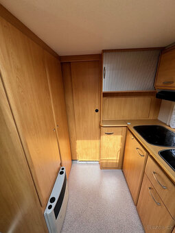 Prodám karavan Knaus Sudwind 500 pro 6 osob s ložnicí - 7