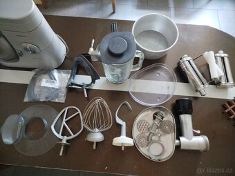 Kuchyňský robot MAJOR PREMIER KENWOOD KMM770 - 7