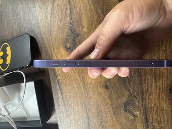 iPhone 12 - 7