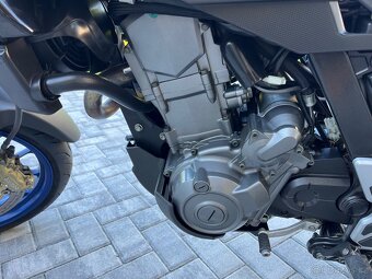 Aprilia Pegaso 650 Strada - 7