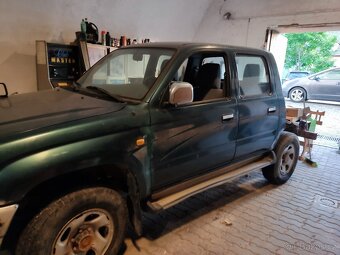 Toyota Hilux 2,4 TD. 66kw r.v 2000 - 7