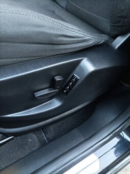 Prodám Ford S Max 2.0 TDCi 120 kW - 7