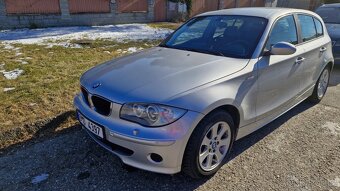 Nadčasová stříbrná kráska BMW 118D hledá svůj nový domov - 7